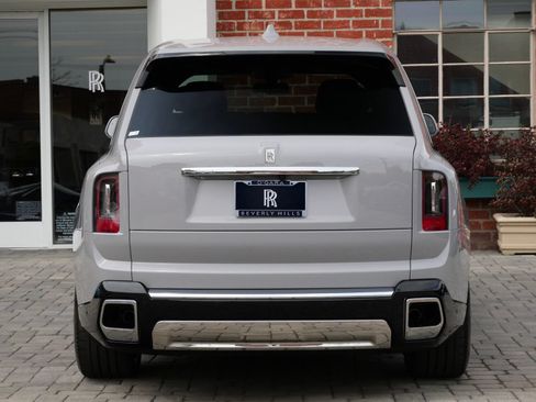 Used 2026 Rolls-Royce Cullinan AWD/4WD image 20