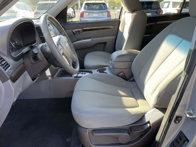 Used 2010 Hyundai Santa Fe GLS FWD image 15