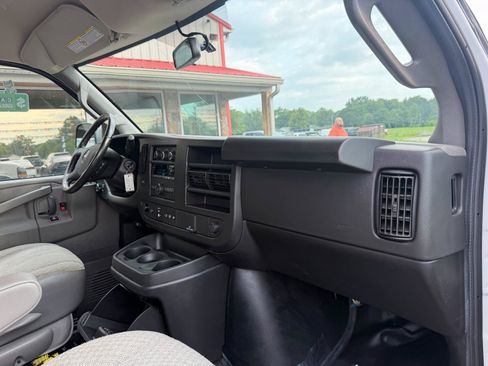 Used 2023 GMC Savana 2500 Extended w/ Driver Convenience Package RWD image 22