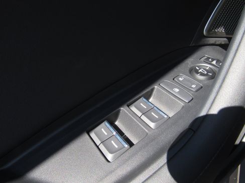 Certified 2025 Acura TLX w/ Technology Package image 23