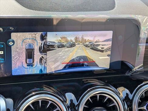 New 2026 Mercedes-Benz GLB 250 4MATIC image 13