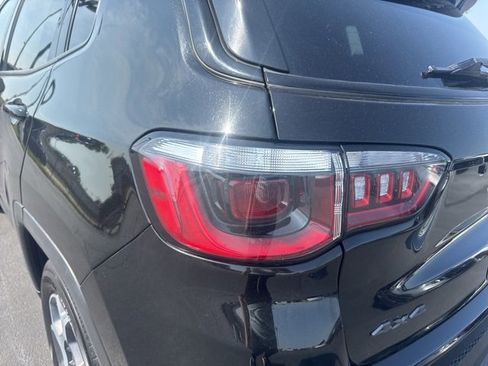 Used 2022 Jeep Compass Trailhawk w/ Trailhawk Convenience Group image 23