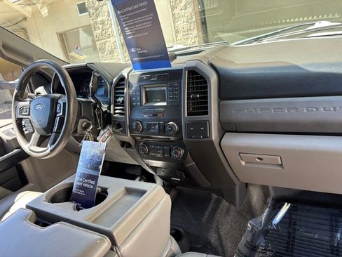 Used 2017 Ford F550 4x4 Crew Cab Super Duty image 37