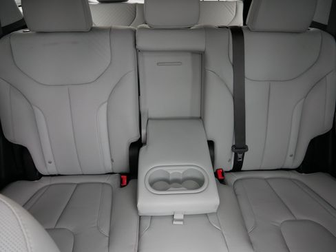 Used 2024 Hyundai Palisade SEL AWD/4WD image 13