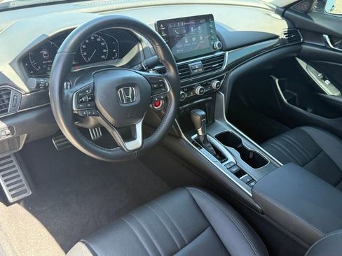 Used 2022 Honda Accord Sport Special Edition image 10