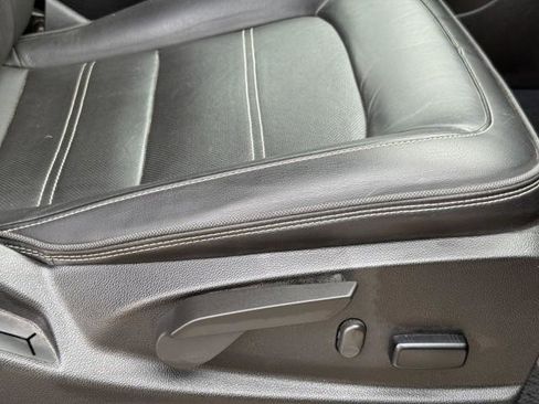 Used 2022 GMC Canyon Denali image 31