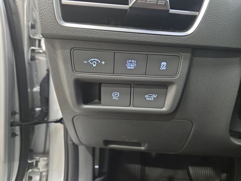 Used 2025 Hyundai Sonata Limited FWD image 23