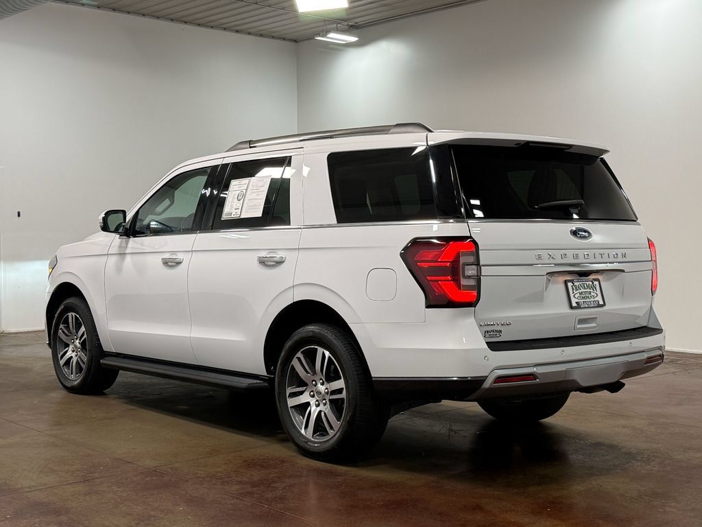 Used 2024 Ford Expedition Limited AWD/4WD image 5