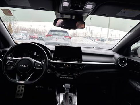 Used 2023 Kia Forte GT w/ GT2 Package image 12