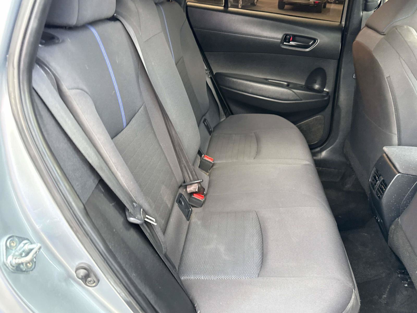 Used 2024 Toyota Corolla Cross AWD Hybrid w/ Moonroof Package image 16
