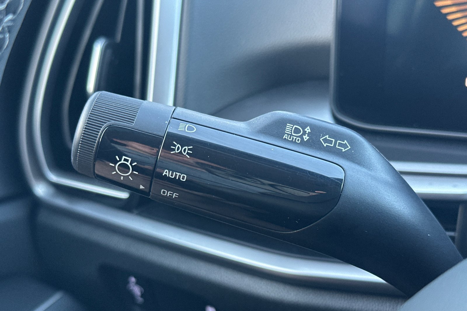 Certified 2026 Kia Sorento LX FWD image 37