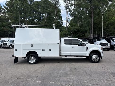 Used 2022 Ford F550 4x4 SuperCab Super Duty image 9