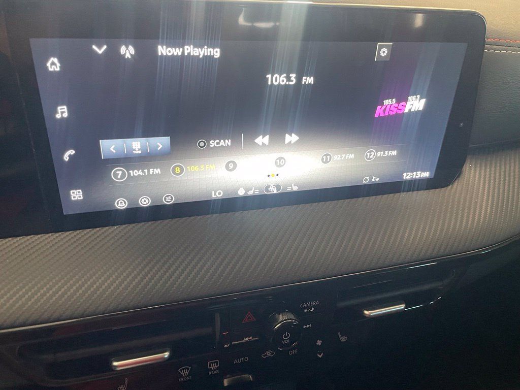 Used 2026 Nissan Kicks SR w/ SR Premium Package FWD image 16