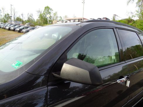 Used 2015 Chevrolet Traverse LS FWD image 11