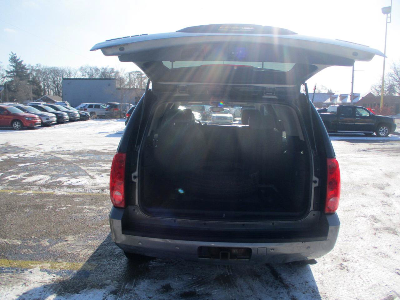 Used 2009 GMC Yukon SLT AWD/4WD image 6