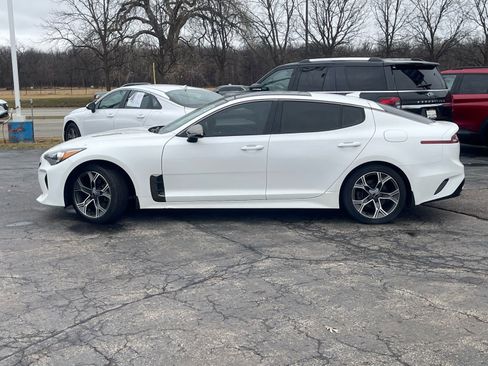 Used 2020 Kia Stinger GT-Line w/ Sun & Sound Package image 2