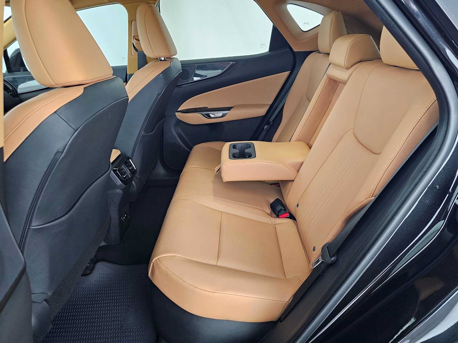 Certified 2025 Lexus NX 350h AWD w/ Accessory Package (2T) image 14