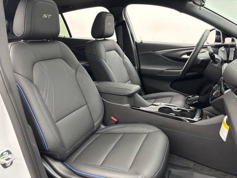 New 2026 Buick Envista Sport Touring w/ Convenience I Package FWD image 34