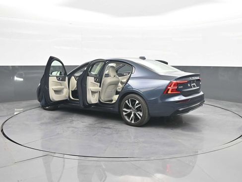 Used 2024 Volvo S60 B5 Plus AWD/4WD image 45