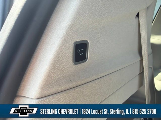Used 2023 Chrysler Pacifica Touring-L FWD image 26