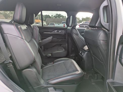 Used 2025 Ford Explorer ST RWD image 28