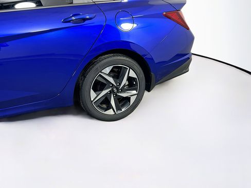 Used 2023 Hyundai Elantra SEL w/ Convenience Package image 30
