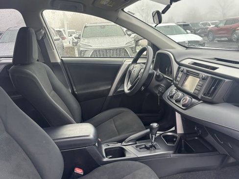 Used 2016 Toyota RAV4 LE image 14