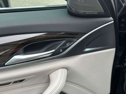 Used 2023 BMW 530i xDrive w/ Premium Package image 17