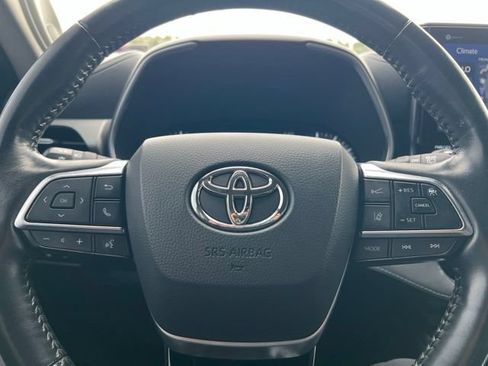 Used 2021 Toyota Highlander Platinum AWD/4WD image 20