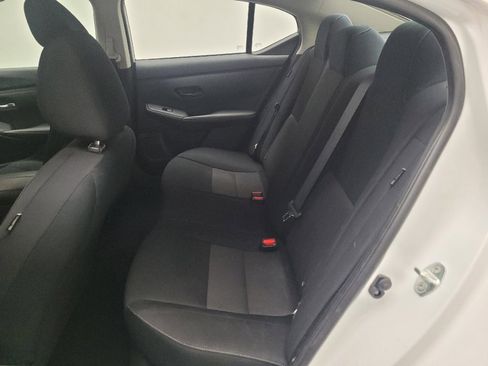 Used 2024 Nissan Sentra SV FWD image 18