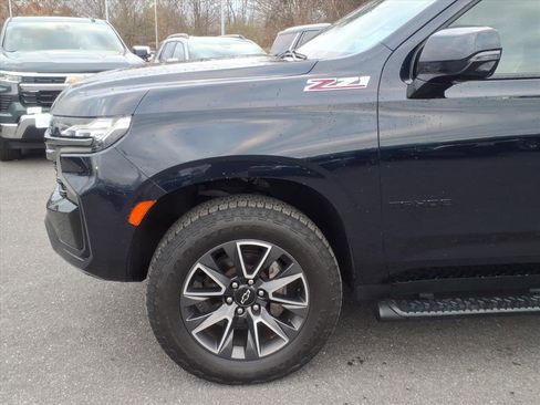 Used 2021 Chevrolet Tahoe Z71 w/ Z71 Signature Package image 7