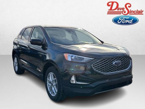 Used 2024 Ford Edge SEL w/ Convenience Package image 4