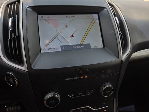 Used 2020 Ford Edge SEL FWD image 9