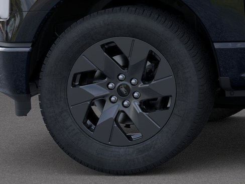 New 2025 Ford F150 Lightning Lariat image 15