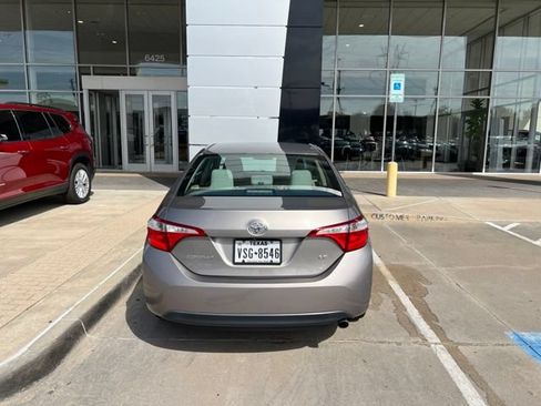 Used 2016 Toyota Corolla LE FWD image 6