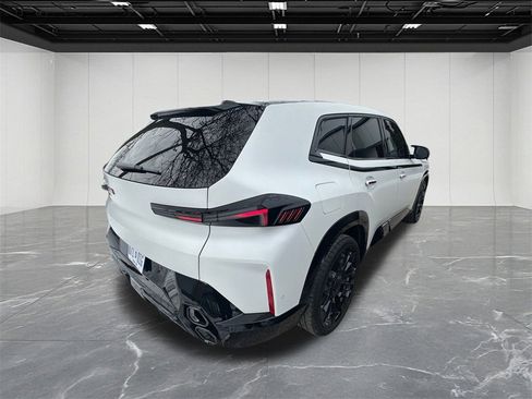 Used 2026 BMW XM Label Red image 10