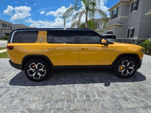 Used 2023 Rivian R1S Adventure AWD/4WD image 2