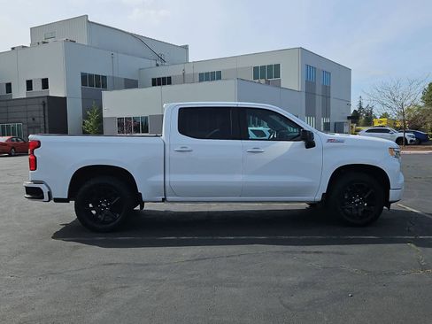 Used 2022 Chevrolet Silverado 1500 RST AWD/4WD image 6