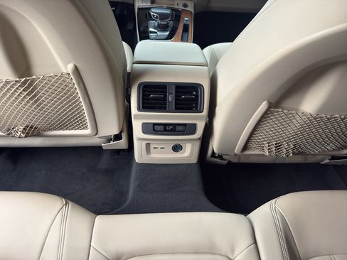 Used 2023 Audi Q5 2.0T Premium w/ Convenience Package AWD/4WD image 12