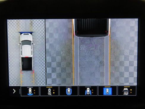 Used 2023 GMC Sierra 2500 AT4 w/ AT4 Premium Plus Package image 19