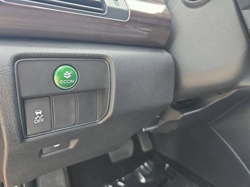 Used 2016 Honda Accord EX image 28