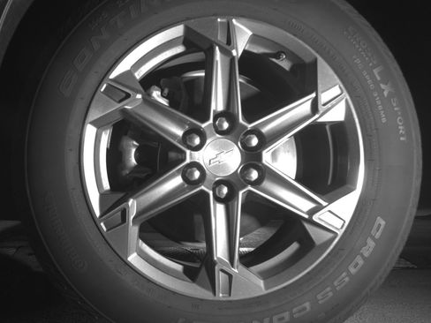 Used 2025 Chevrolet Blazer LT image 12