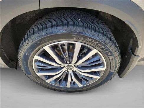 Used 2022 INFINITI QX60 Sensory w/ Cargo Package FWD image 12
