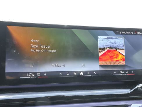 Used 2024 BMW i5 eDrive40i w/ M Sport Package image 39