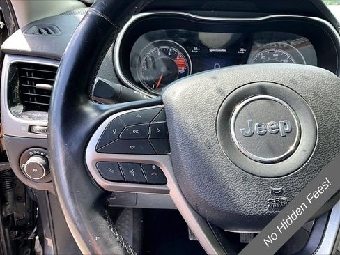Used 2019 Jeep Cherokee Limited AWD/4WD image 15