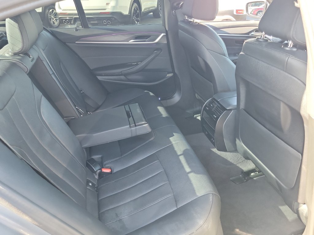 Used 2023 BMW 540i w/ M Sport Package RWD image 22