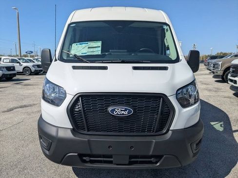 New 2026 Ford Transit 250 148 Medium Roof w/ Load Area Protection Package RWD image 10