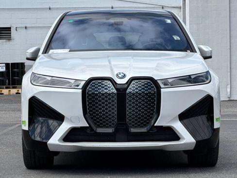 Certified 2024 BMW iX xDrive50 w/ Sport Package AWD/4WD image 6