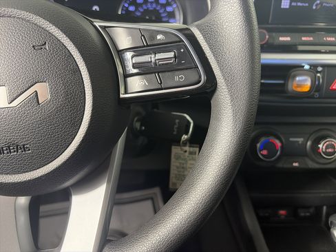 Certified 2023 Kia Forte LXS w/ LXS Technology Package image 28