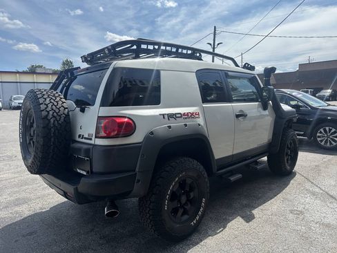 Used 2008 Toyota FJ Cruiser 4WD image 8